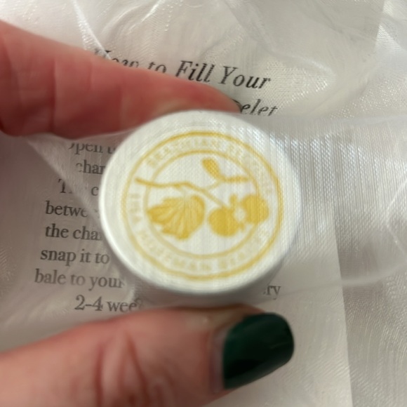 Lisa Hoffman Fine Fragrance Bead Refills - Brazilian Begonia - Picture 2 of 4